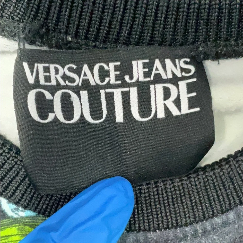 Versace Jeans Collection Black and Pink Crewneck Sweater
Size M - Picture 6 of 6